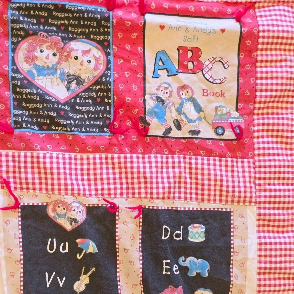 Vtg 90s Raggedy Ann Andy ABC Handmade Quilt‎ Large 33x66 Daisy Kingdom Fabric